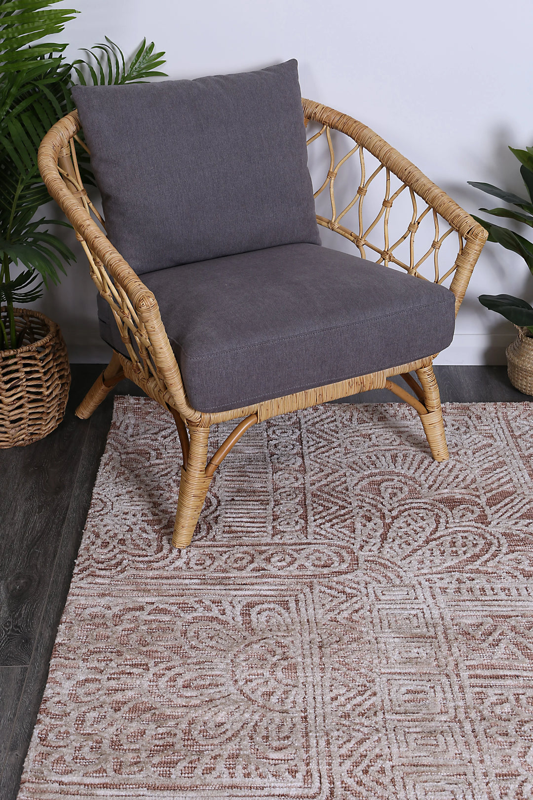 Amritsar Newburg Rust Tribal Rug - DLB Furniture
