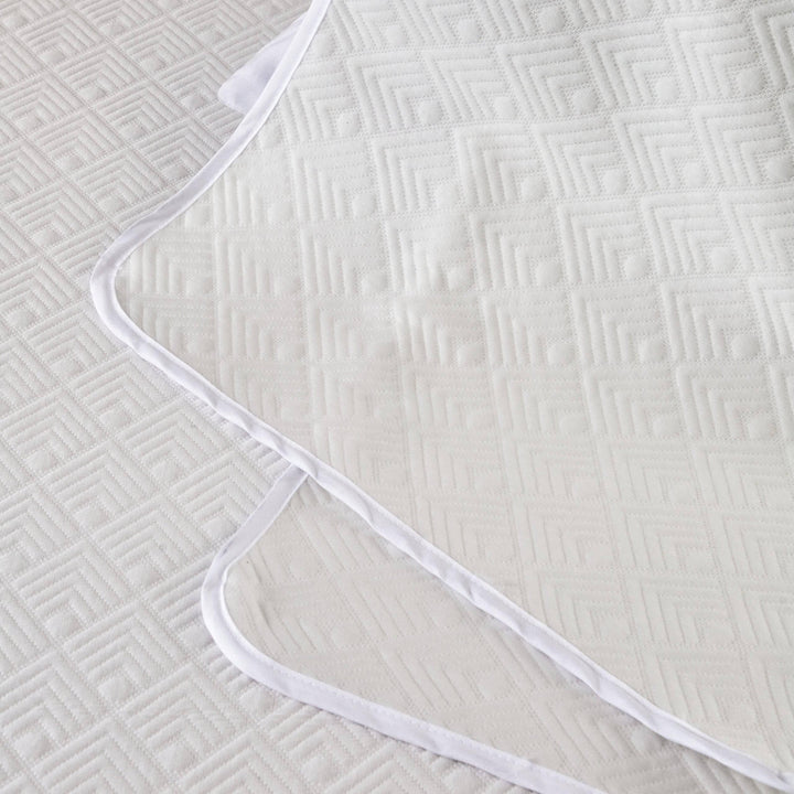 Waterproof Mattress Protector Tencel Fabric White Double - DLB Furniture