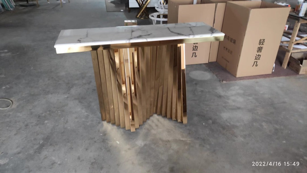 Lego Console Table (Golden)