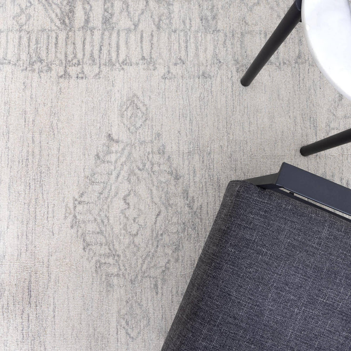 Zuri Orient Ivory Wool Rug - DLB Furniture